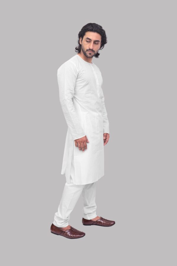 Side profile of minimal round neck men’s kurta in cotton